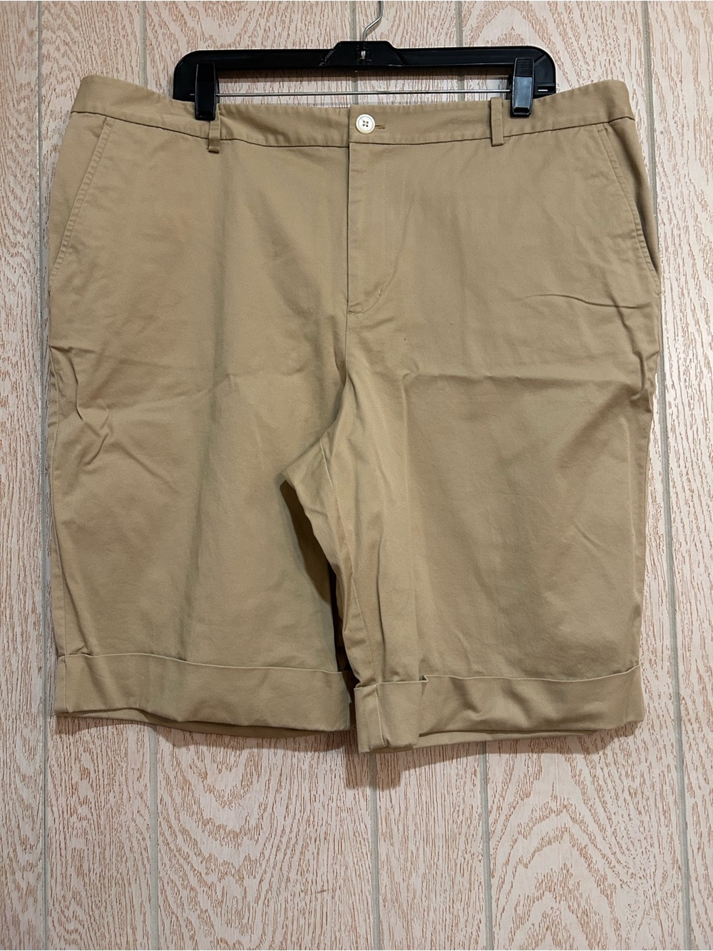 Ralph Lauren Men's Tan Flat-Front Cotton Shorts